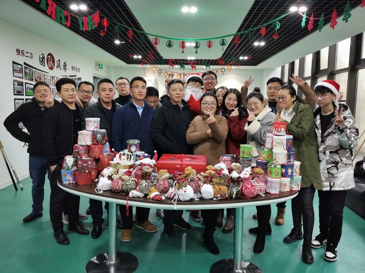 圣誕主題生日趴 | 濃情暖意平安夜，誕愿有你共前行