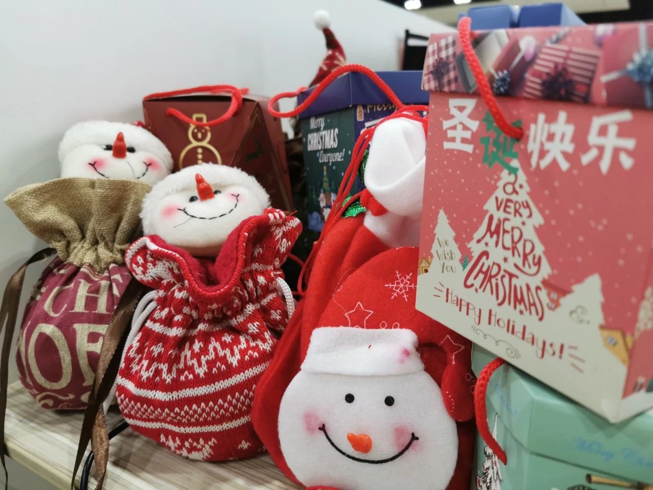 圣誕主題生日趴 | 濃情暖意平安夜，誕愿有你共前行