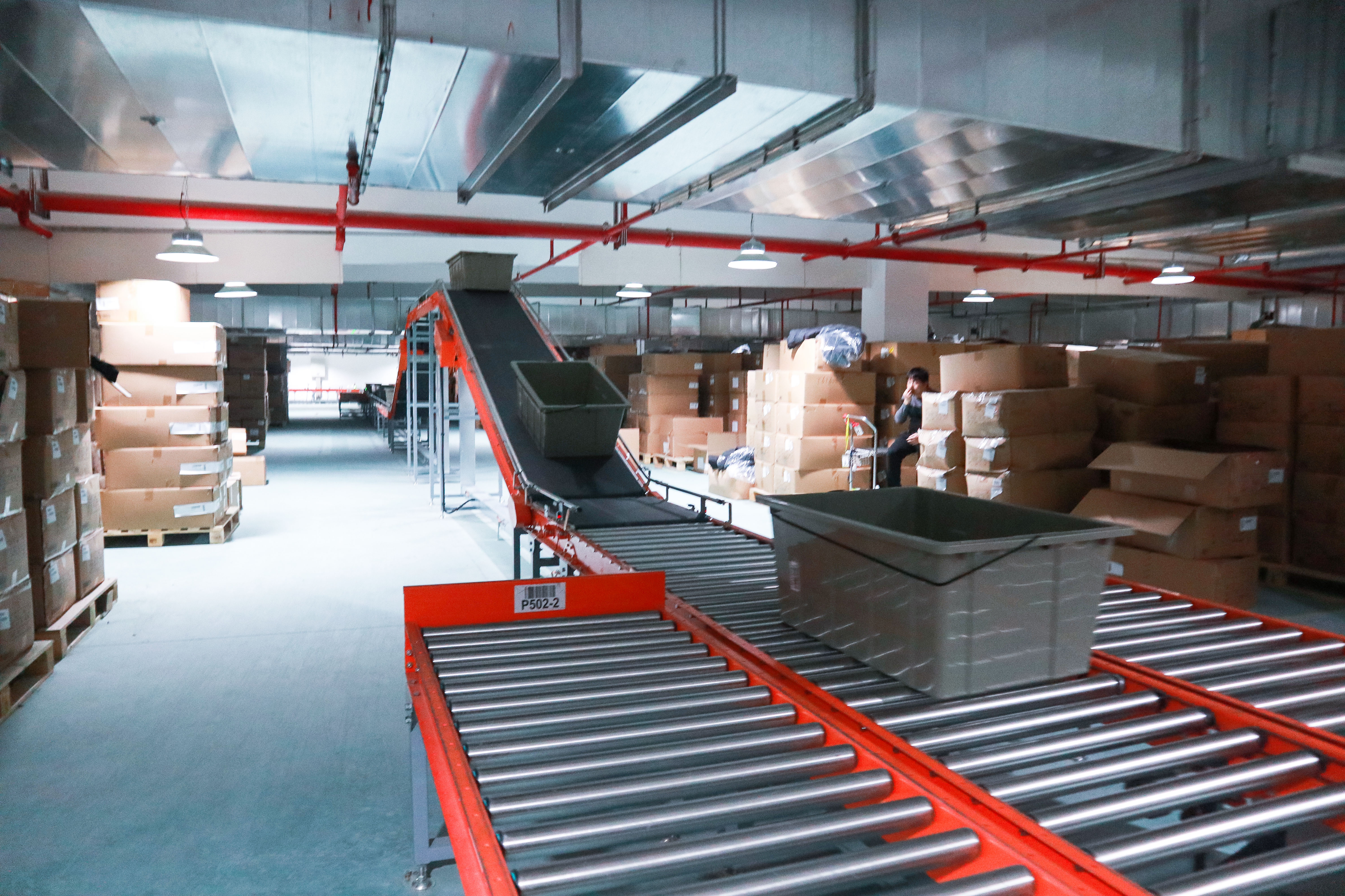 案例新聞 | 官宣！雅鹿物流中心自動化揀選輸送項目完工驗收！