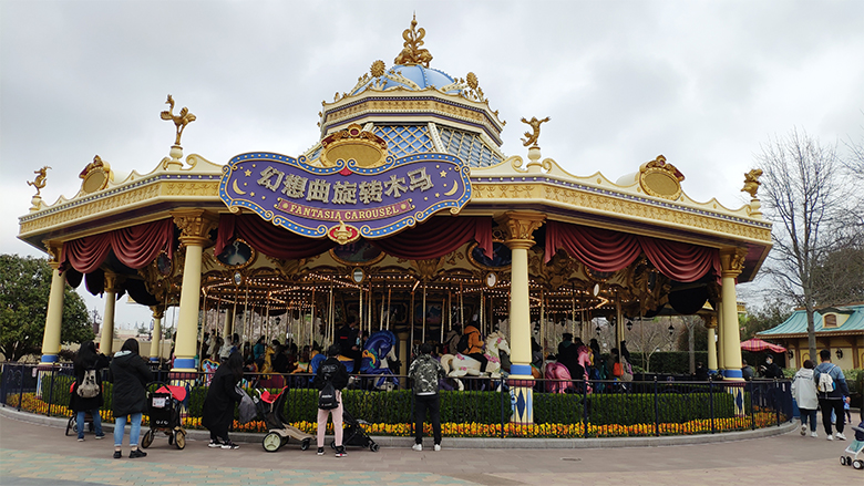 Happy Women’s Day | 歡度三八節(jié)，我們相約上海迪士尼樂園