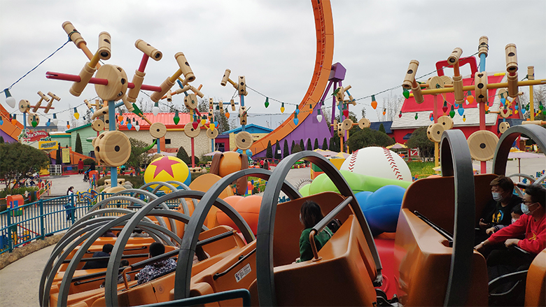 Happy Women’s Day | 歡度三八節(jié)，我們相約上海迪士尼樂園