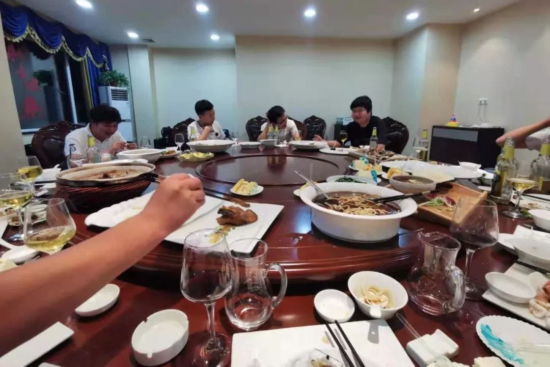 夏送清涼，集體慶生，慰問一線 | 致我們的一線伙伴：辛苦了！