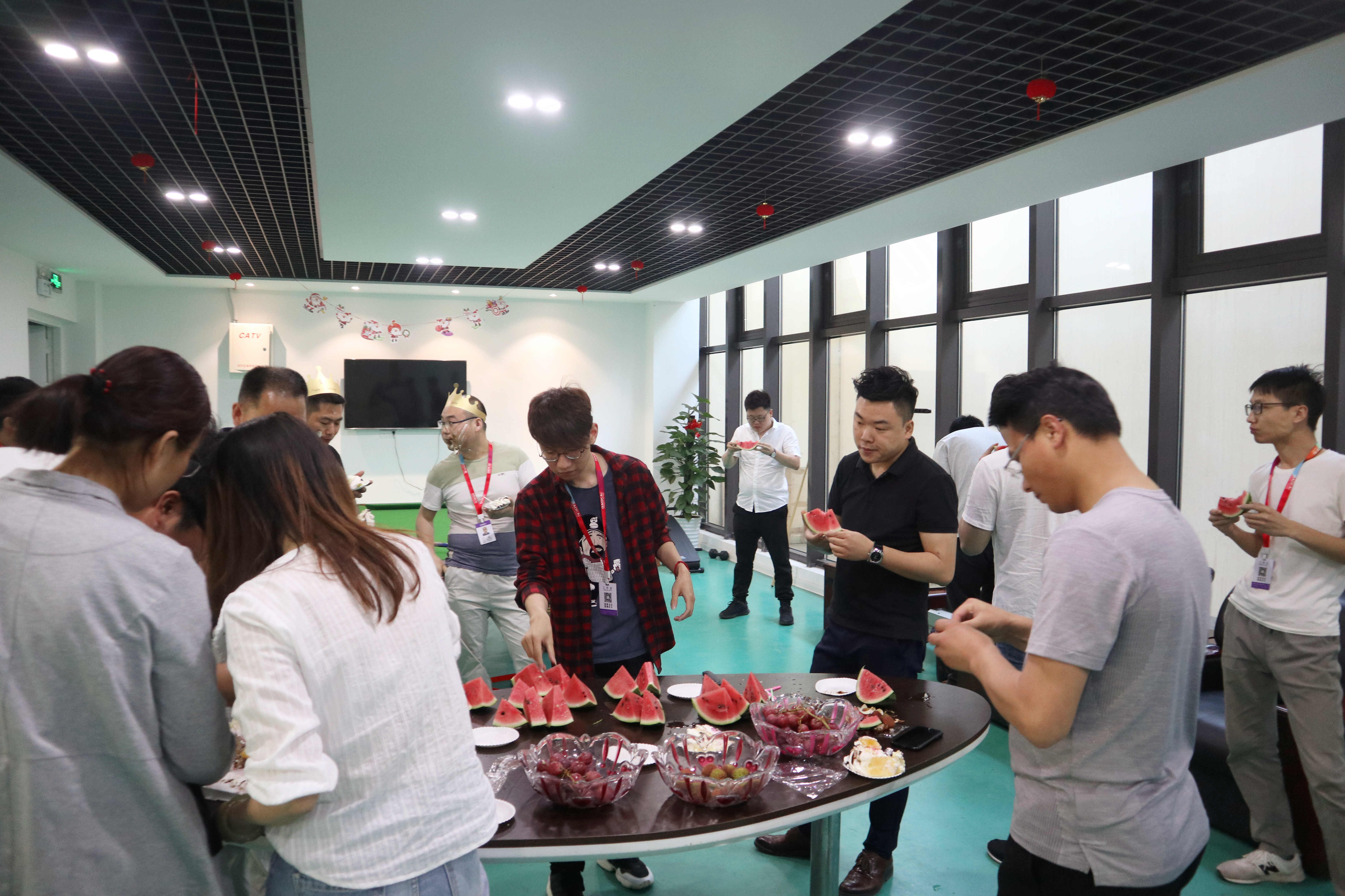 員工集體生日會 | 繽紛五月，把美好的祝福送給你