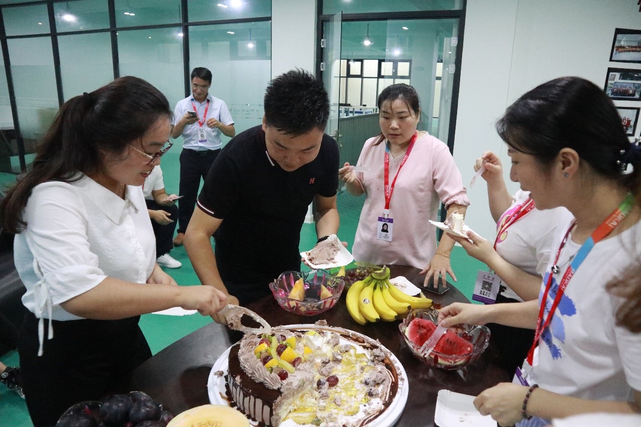 八月未央，歡聚一夏 | 寶開集體生日會：共享歡樂時刻