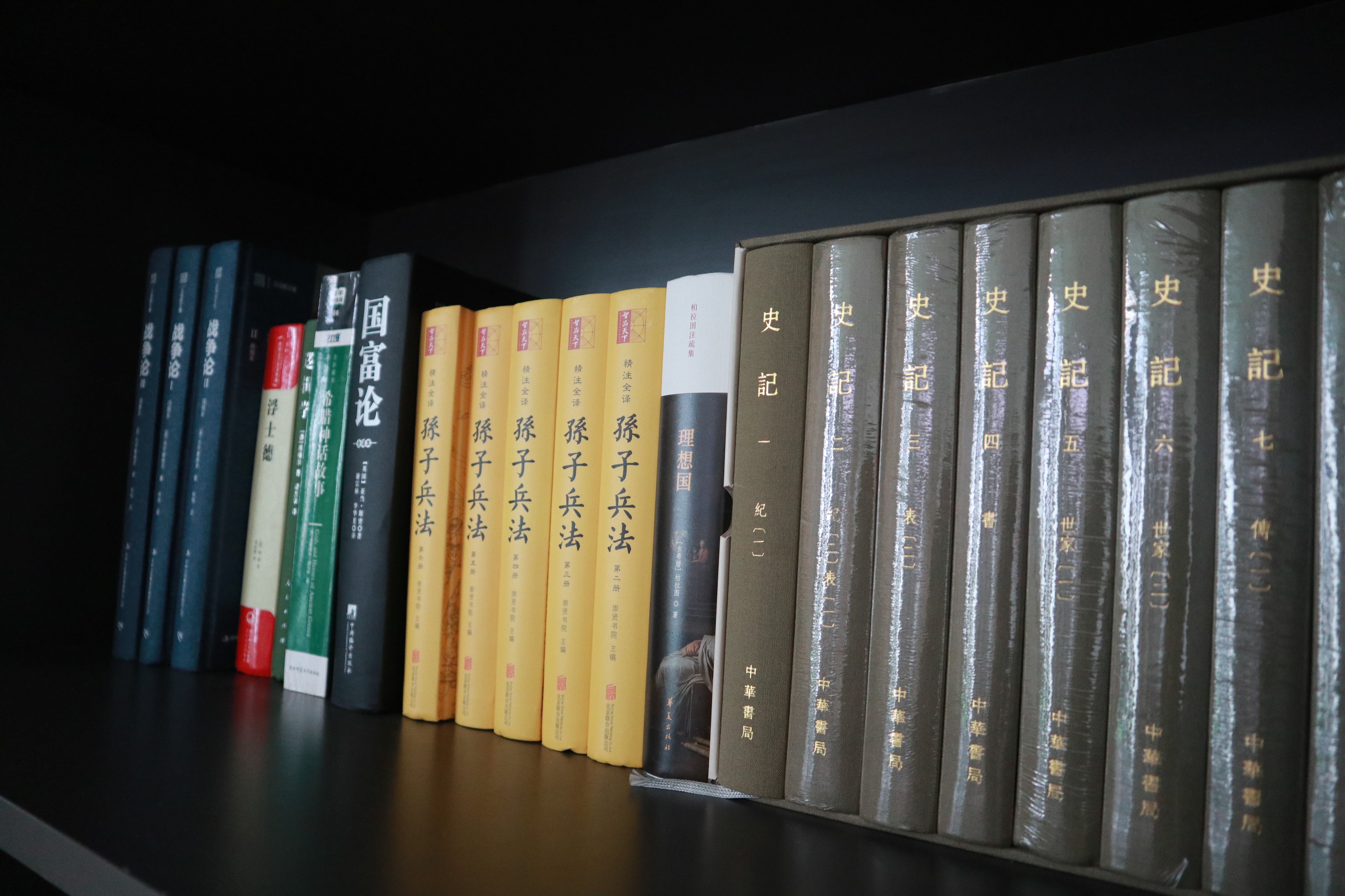 企業(yè)書(shū)香 | 寶開(kāi)新建職工書(shū)屋，“小書(shū)屋”構(gòu)建精神“大家園”